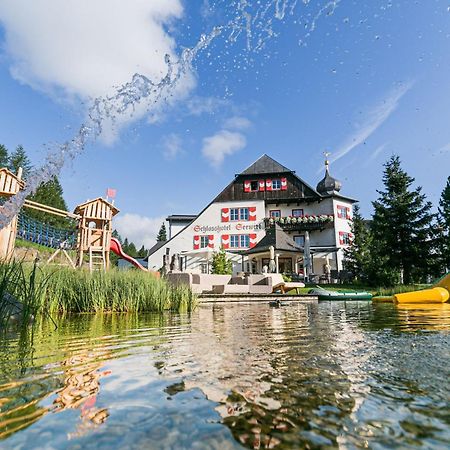 Schlosshotel Seewirt Turracher Hohe Exterior foto