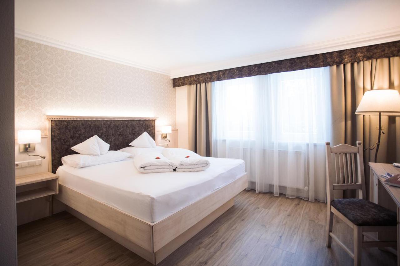 Schlosshotel Seewirt Turracher Hohe Exterior foto