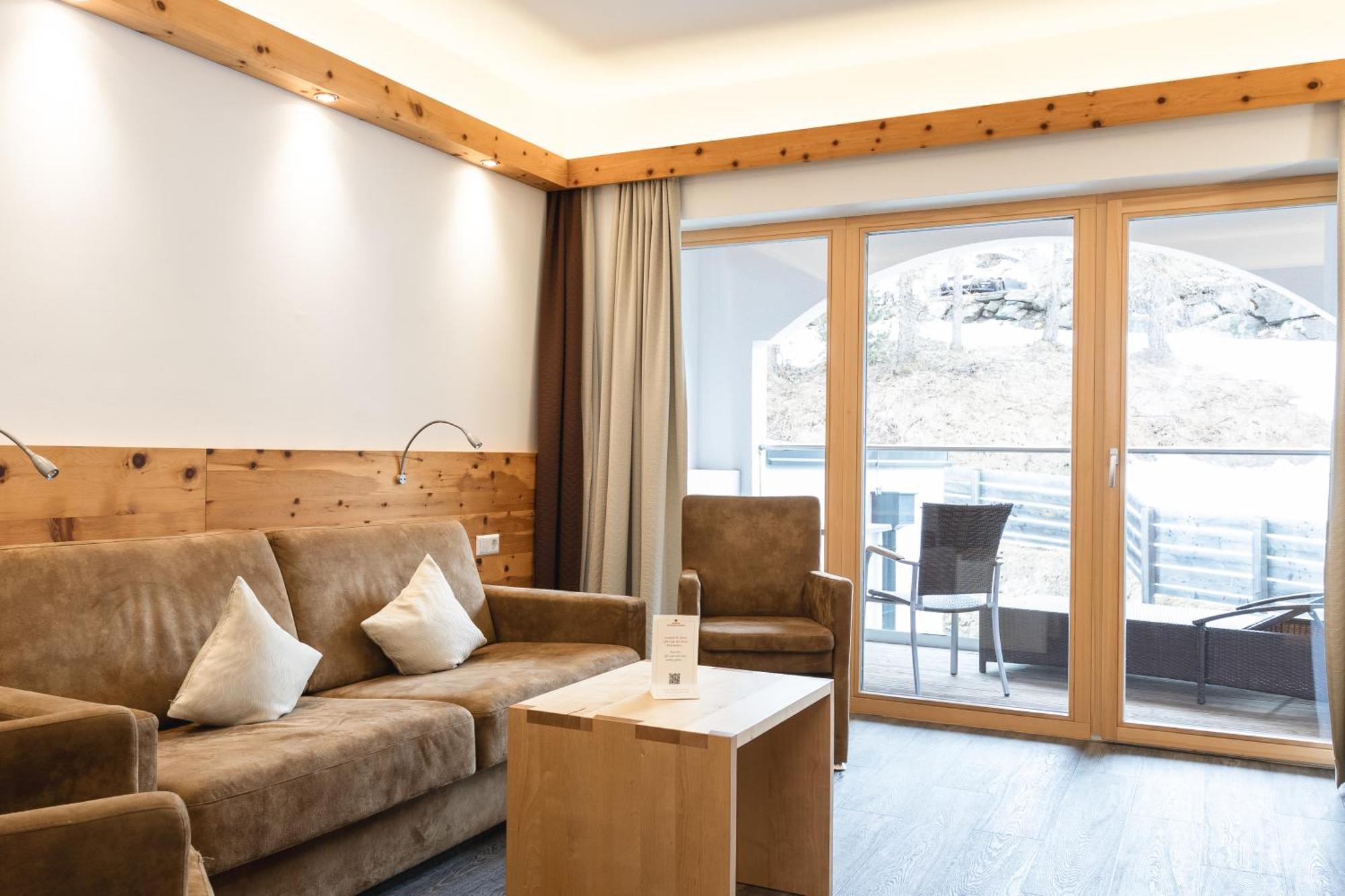 Schlosshotel Seewirt Turracher Hohe Exterior foto